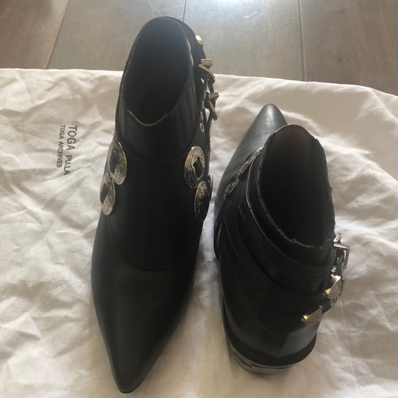 Authentic Toga Pulla Booties - Picture 3 of 10